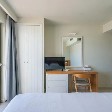 Thalassa Hotel