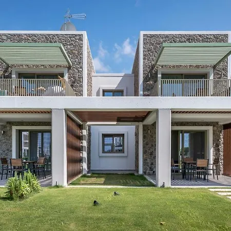 Thalassa Almiros Beach