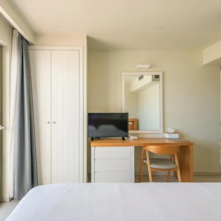 Thalassa Hotel 2*